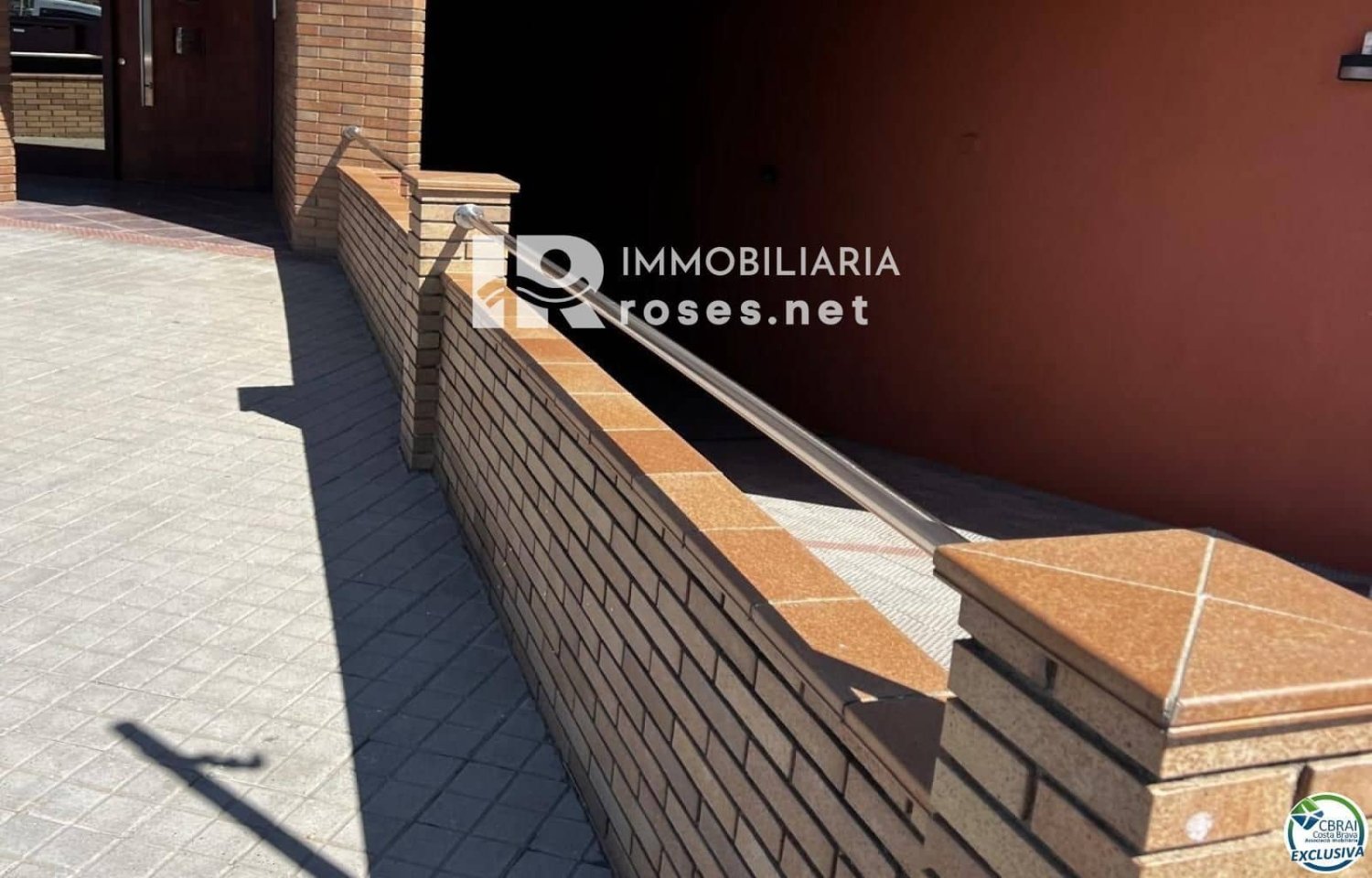 14m² Garage in Figueres, Spain No. 185876