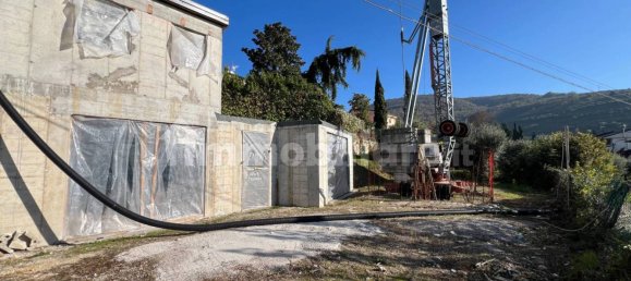 2 bedrooms House in Verona, Italy No. 152064 5