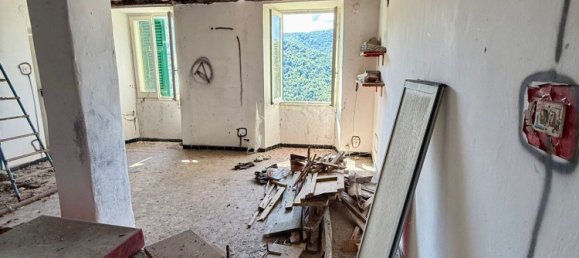 5-Zimmer Haus in Serra Riccò, Italy, Nr. 271868 8