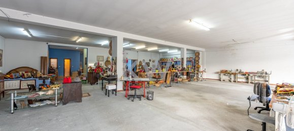 501m² Commercial property in Senhora da Hora, Portugal No. 131210 11