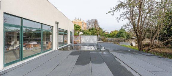 501m² Commercial property in Senhora da Hora, Portugal No. 131210 13