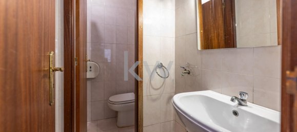 501m² Commercial property in Senhora da Hora, Portugal No. 131210 45