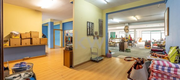 501m² Commercial property in Senhora da Hora, Portugal No. 131210 2