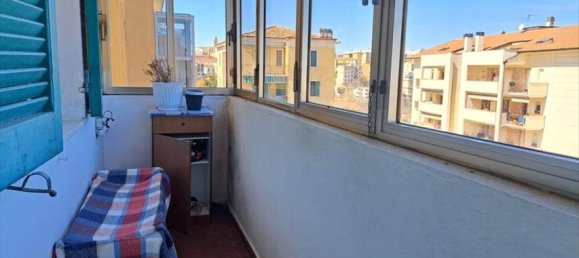4-salle Appartement à Chieti, Italy No. 37479 8