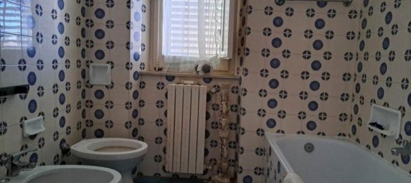 4-salle Appartement à Chieti, Italy No. 37479 7