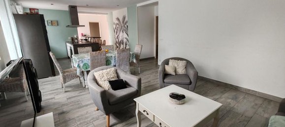 4 chambres Maison à Saint-Lubin-des-Joncherets, France No. 251541 3