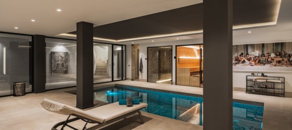 4 bedrooms Villa in Malaga, Spain No. 33635 38