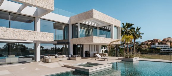 4 bedrooms Villa in Malaga, Spain No. 33635 64