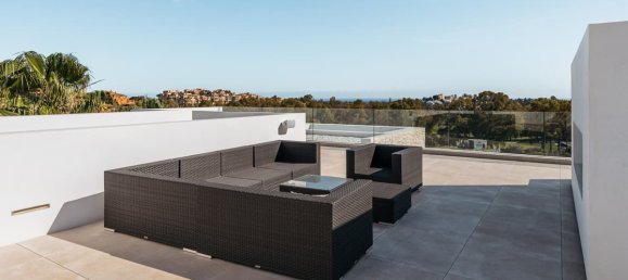 4 bedrooms Villa in Malaga, Spain No. 33635 87