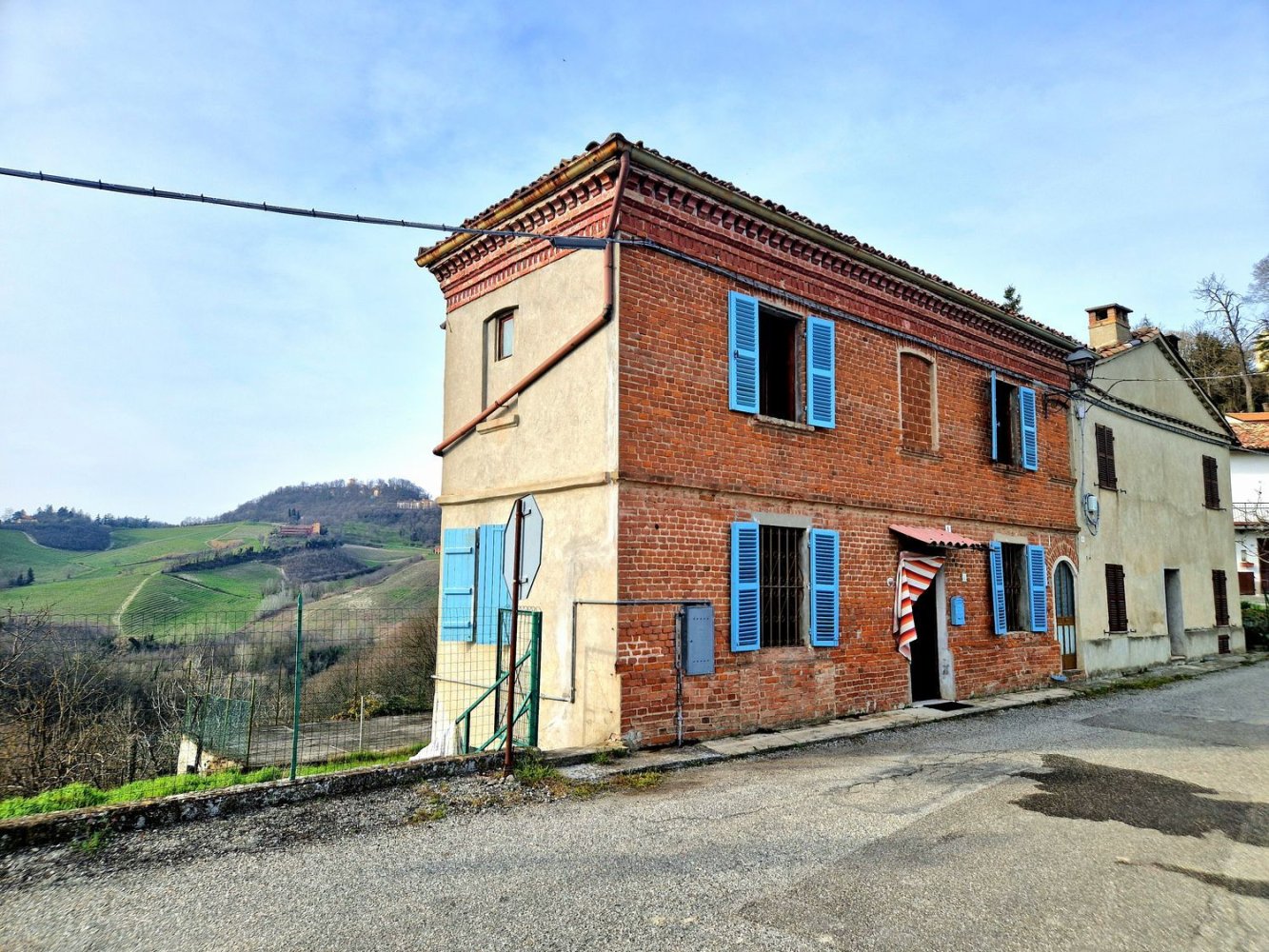8-Zimmer Haus in Ponzano Monferrato, Italy, Nr. 145838