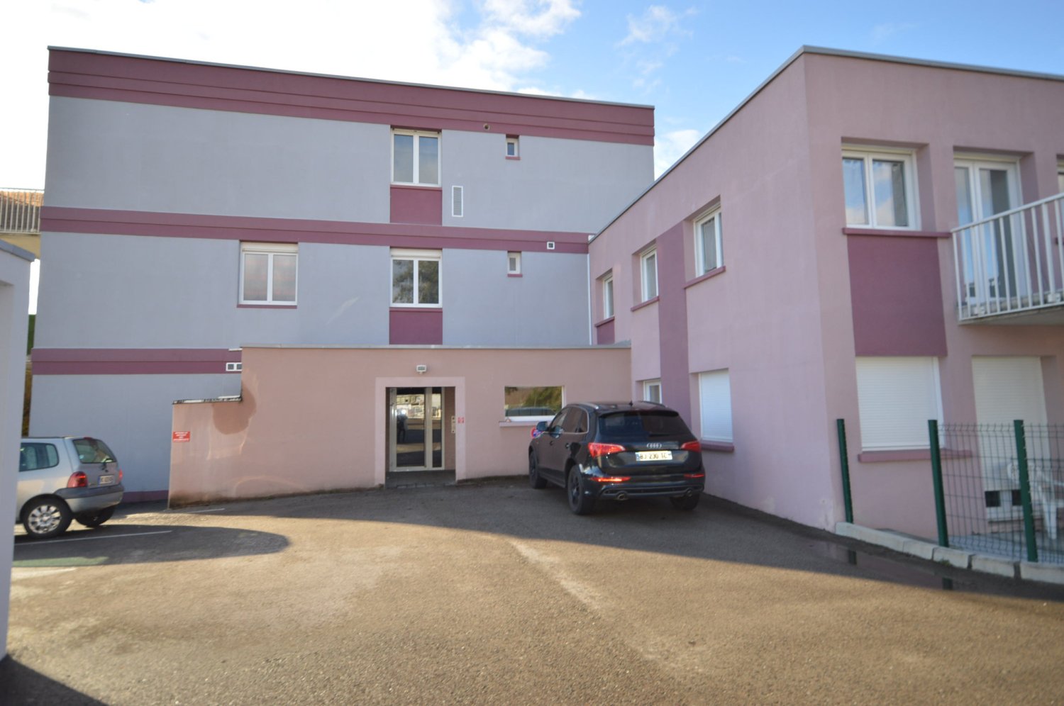 2 bedrooms Apartment in Audincourt, France No. 268887