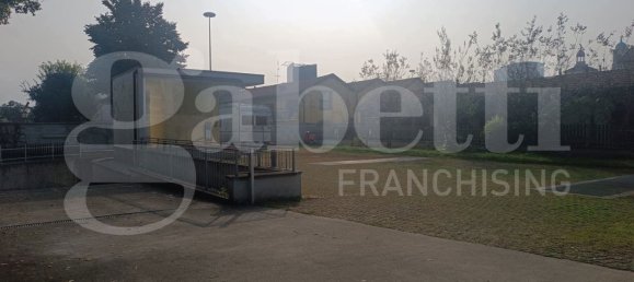 مرآب في Milan, Italy 15متر مربع رقم 282227 9