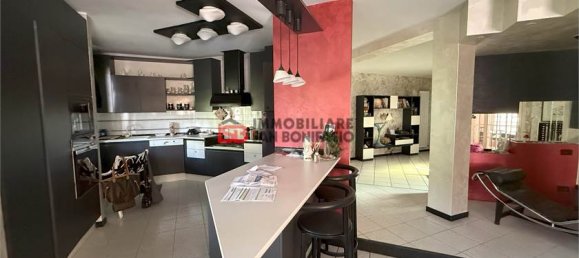 3 غرف نوم فيلا في Veronella, Italy رقم 269584 4