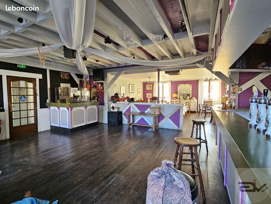 5 bedrooms House in Fismes, France No. 79548