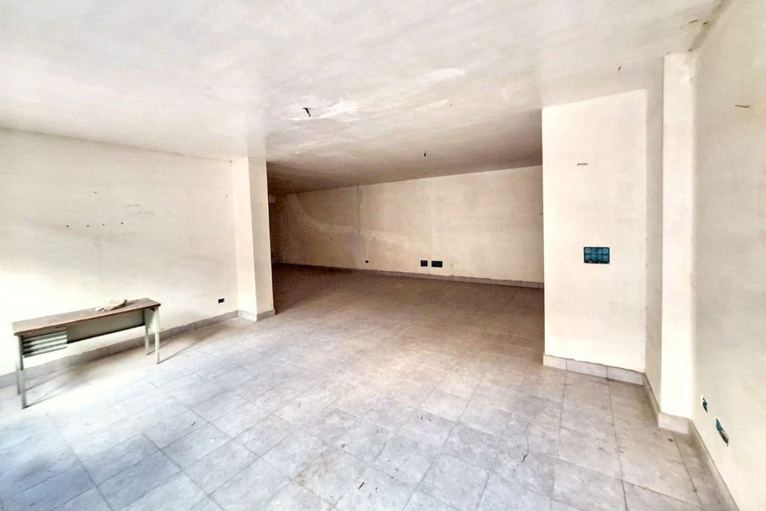 Propriété commerciale à Carini, Italy 16m² No. 336039