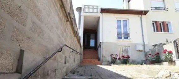 2 bedrooms House in Epernay, France No. 88990 7