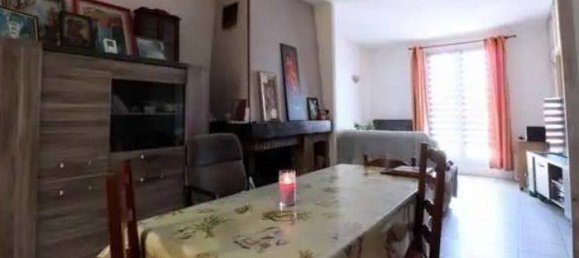 2 bedrooms House in Epernay, France No. 88990 10