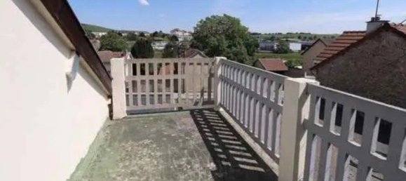 2 bedrooms House in Epernay, France No. 88990 15