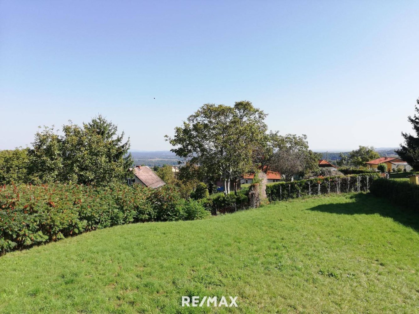 877m² Land in Strass in Steiermark, Austria No. 81237