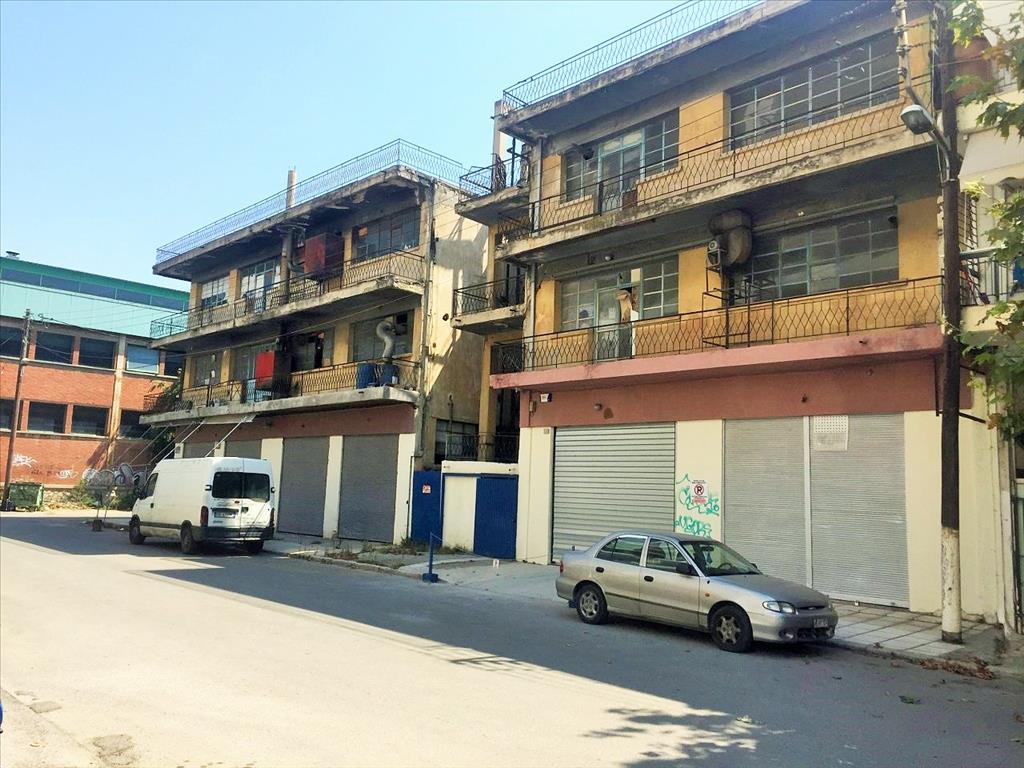 1650m² Maisonette in Thessaloniki, Greece No. 5504