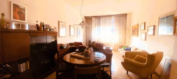 Квартира с 5 комнатами в Прато, Италия № 172470 3