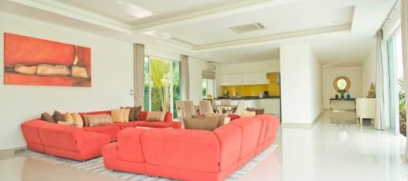 3 bedrooms Cafe / restaurant in Pattaya, Thailand No. 5280 10