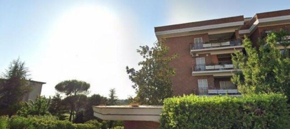 3 Schlafzimmer Wohnung in Rome, Italy, Nr. 378127 2