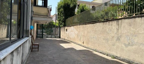 5 rooms Building in Giugliano in Campania, Italy No. 117433 2