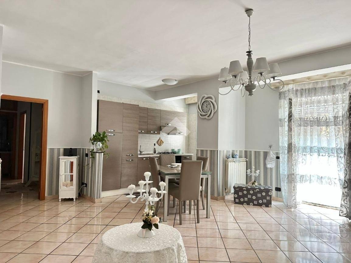 5 rooms Building in Giugliano in Campania, Italy No. 117433