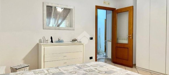 5 rooms Building in Giugliano in Campania, Italy No. 117433 9
