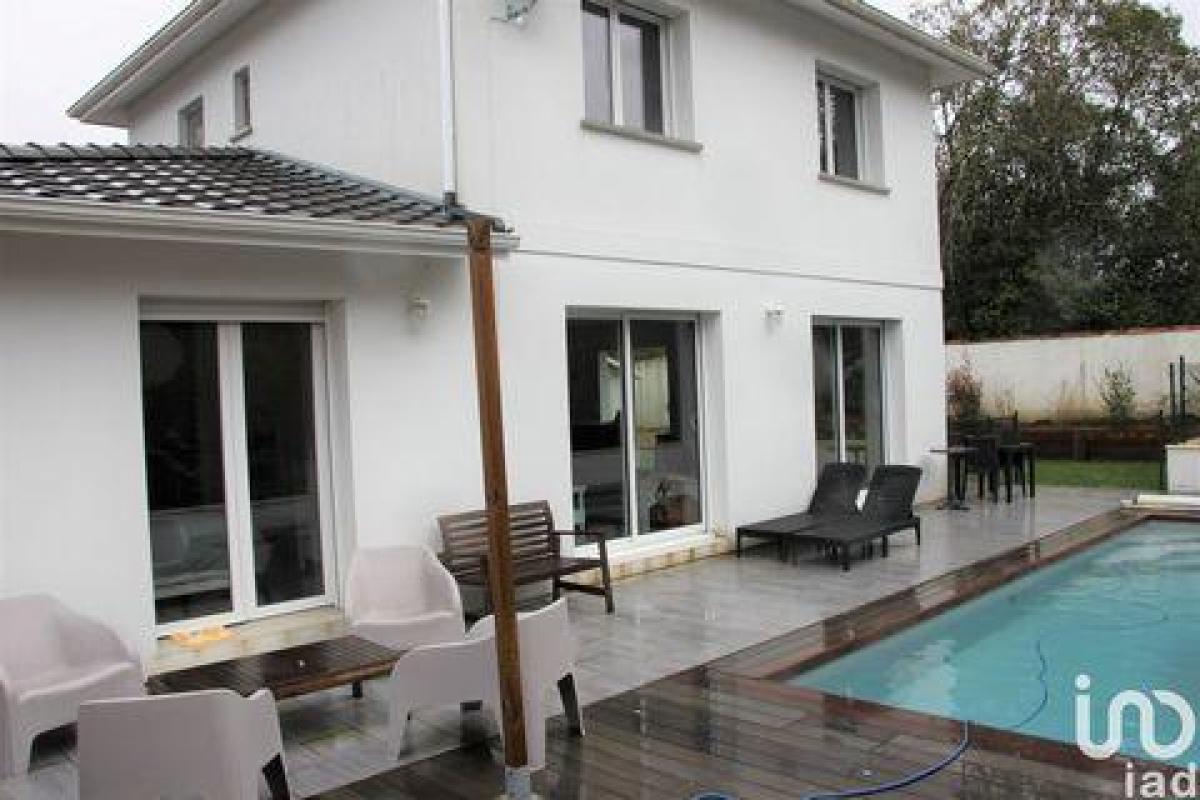 Casa T4 em Gradignan, France N.º 4078