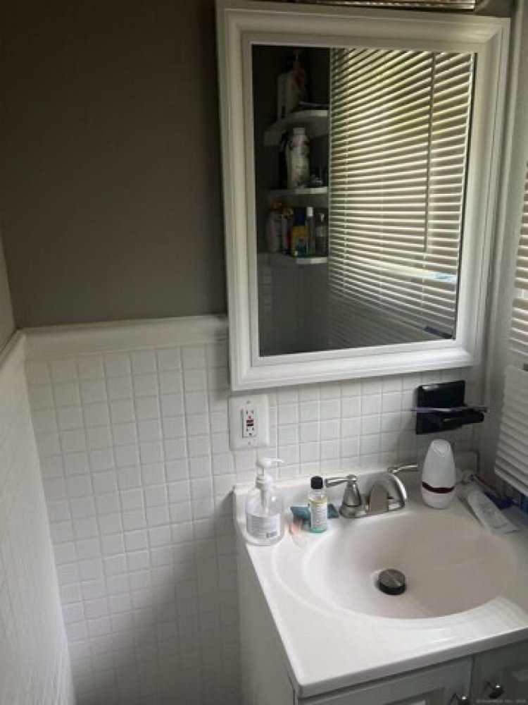 5 bedrooms House in Meriden, USA No. 418692