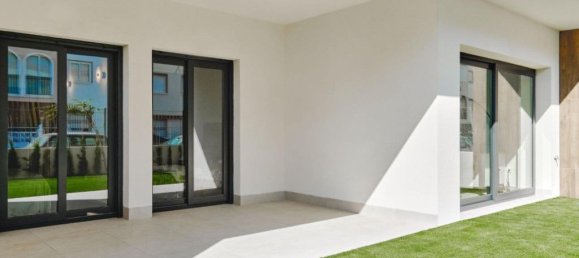 3 bedrooms House in Torrevieja, Spain No. 89797 18