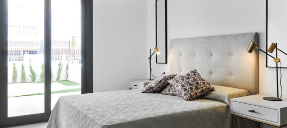 3 bedrooms House in Torrevieja, Spain No. 89797 63