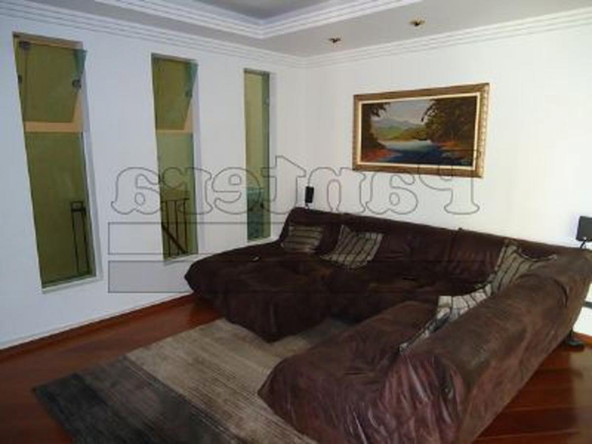 Casa de 4 dormitorios en Sao Paulo, Brazil No. 572349