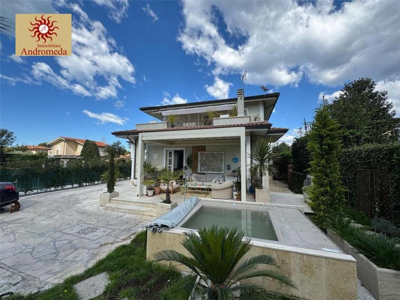 2 bedrooms Villa in Forte dei Marmi, Italy No. 346456
