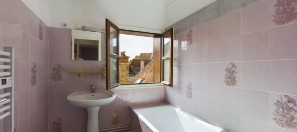 Apartamento de 2 dormitorios en Troyes, France No. 255414 4