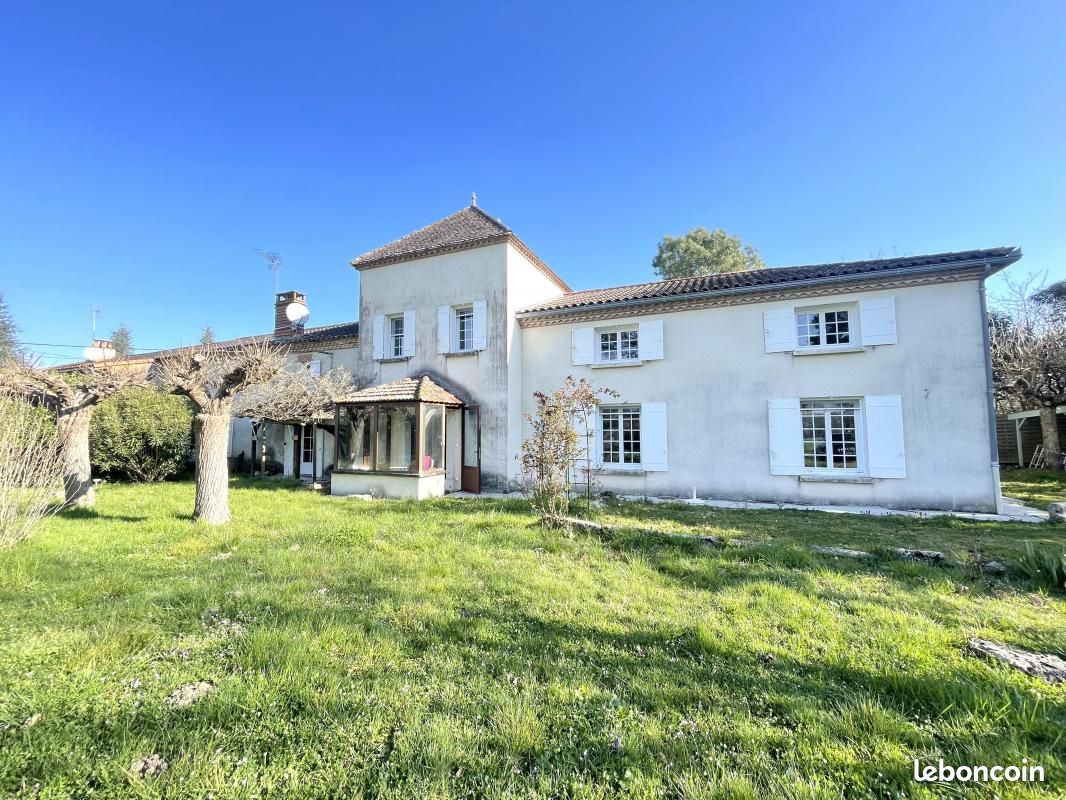 4 bedrooms House in Serignac-sur-Garonne, France No. 195693