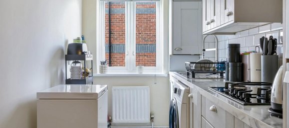 Apartamento de 2 dormitorios en London, United Kingdom No. 9883 5