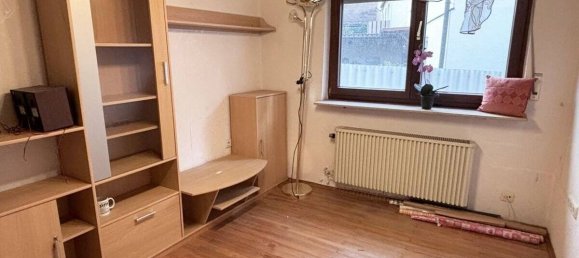 7 rooms Townhouse in Erlangen-Hochstadt, Germany No. 211227 2