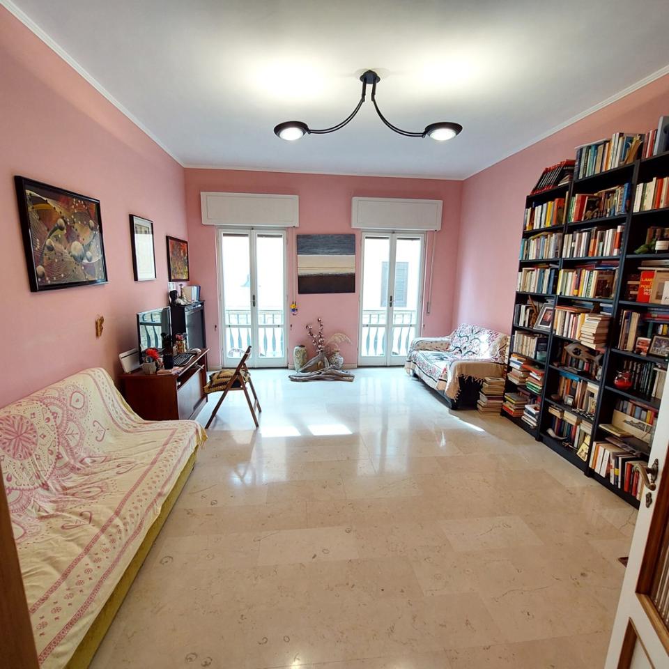 5 rooms Apartment in Grosseto, Italy No. 43469