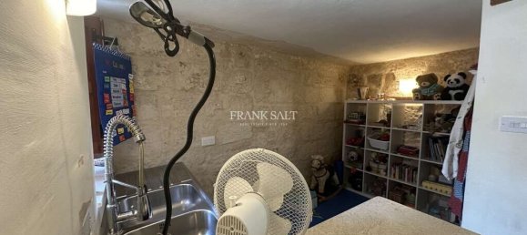 3 chambres Maison à Zebbug, Malta No. 8185 11