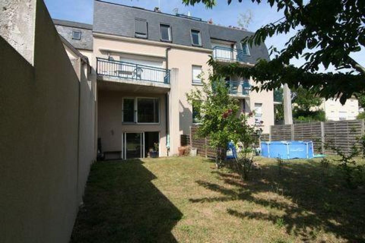 2 bedrooms Condo in Dourdan, France No. 14472