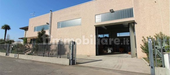 2 bedrooms Villa in Pontirolo Nuovo, Italy No. 52419 40