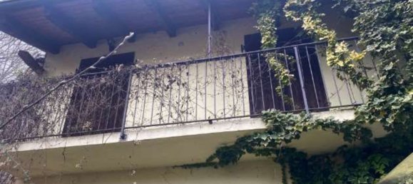 6 bedrooms Apartment in Asti, Italy No. 310732 2