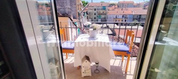 2 bedrooms Apartment in Turin, Italy No. 305779 2
