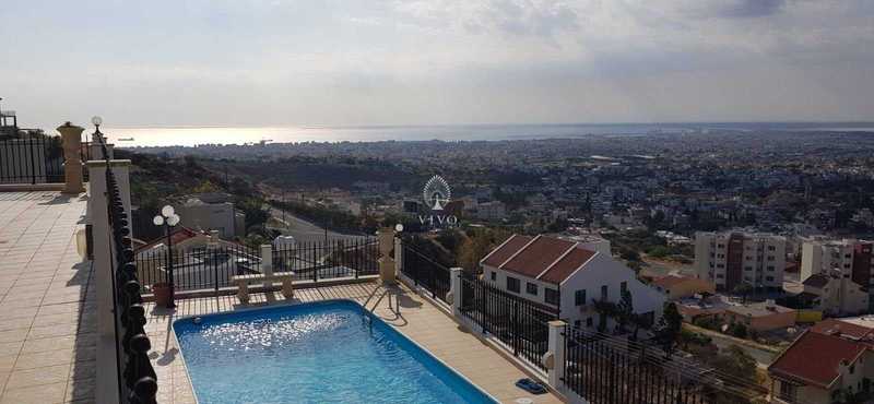 4 bedrooms Commercial property in Limassol, Cyprus No. 19038