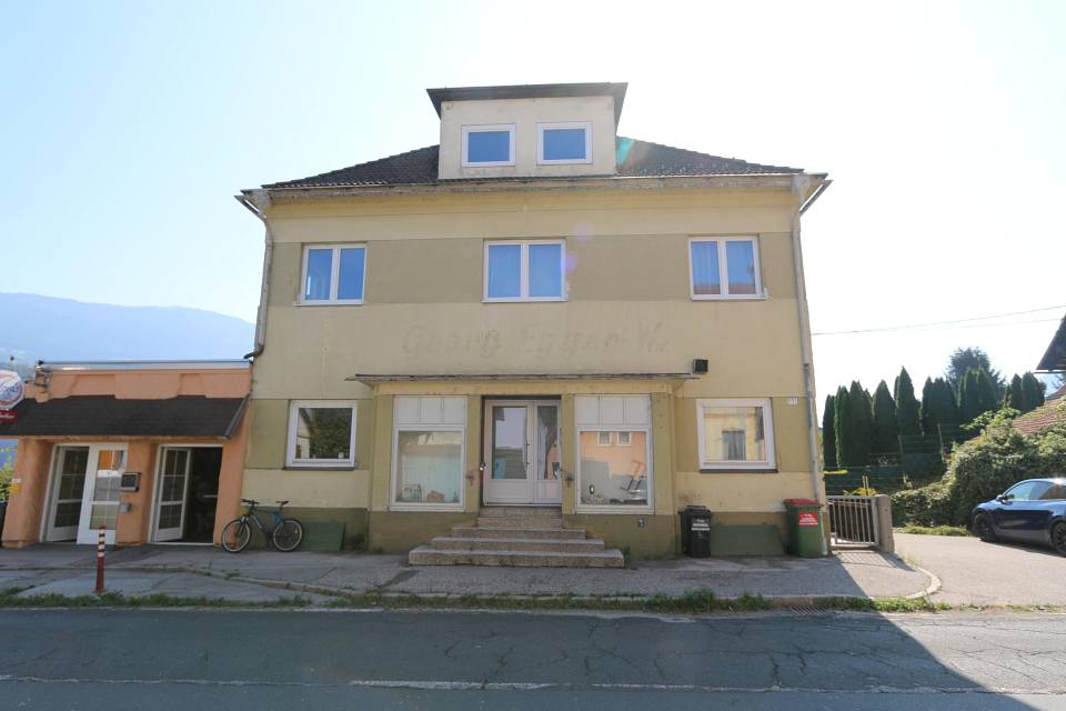 9 rooms House in Paternion, Austria No. 82128