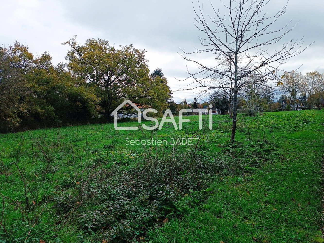 4190m² Land in Venesmes, France No. 158801