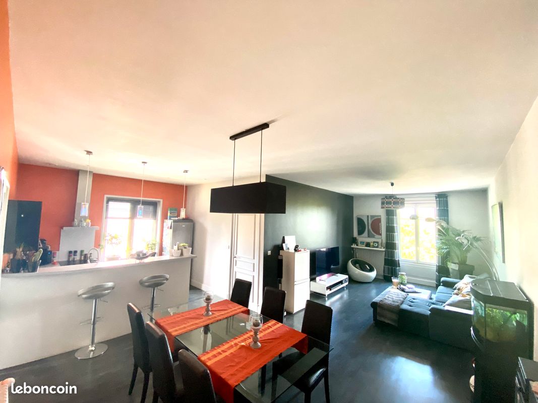 1 bedroom Apartment in Rhone, France No. 317174